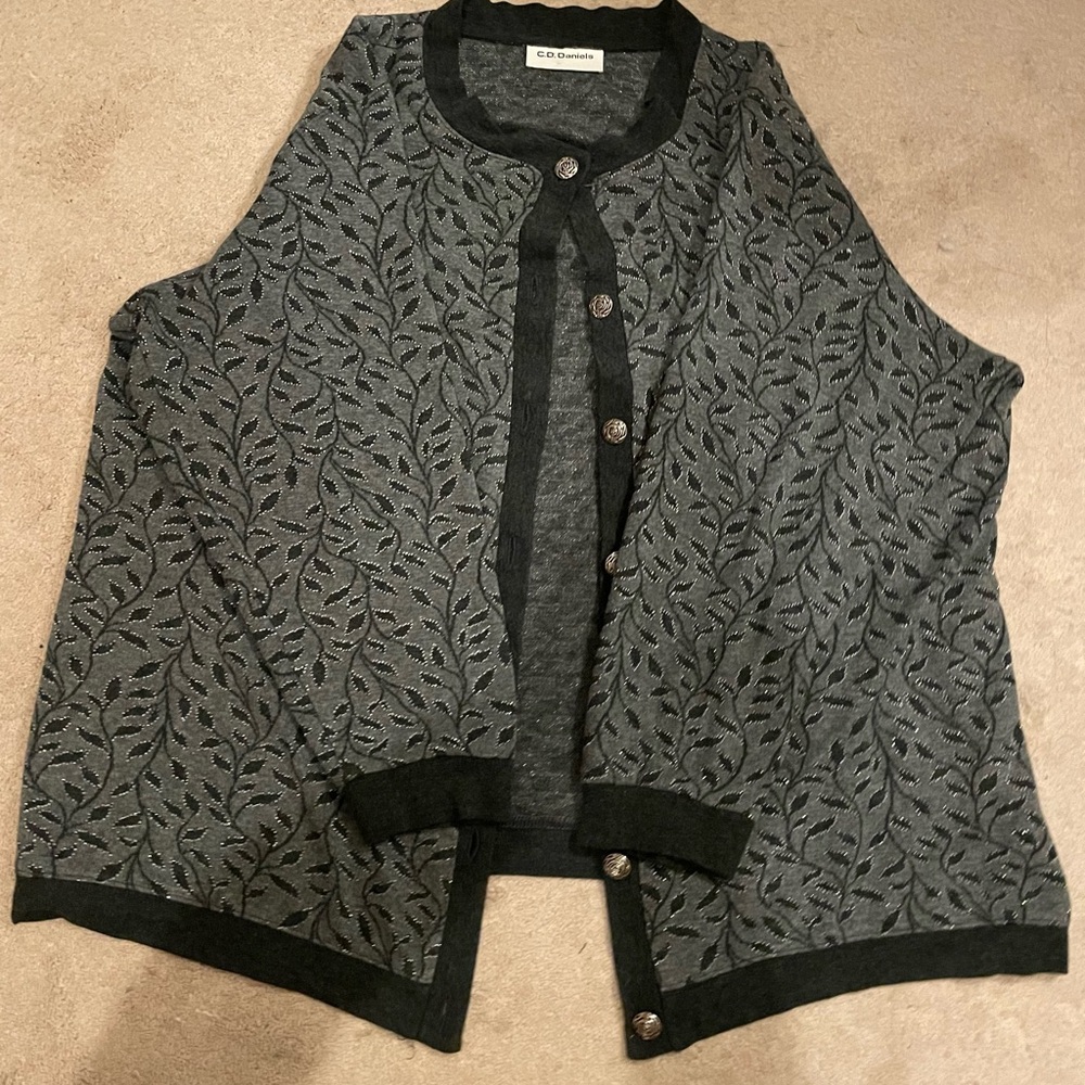 Silver and Black Leaf Patterned Cardigan